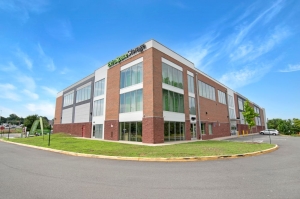 Extra Space Storage - 4133 - Centreville - Fort Dr