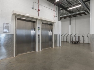 Extra Space Storage - 4138 - Los Angeles - Broadway Pl - Photo 9