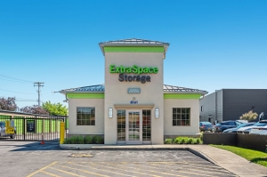 Extra Space Storage - 3020 - Williamsville - Main Street