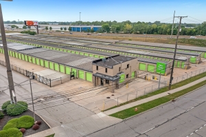 Extra Space Storage - 3090 - Cleveland - 130th St - Photo 2