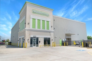 Extra Space Storage - 3098 - Beaumont - Eastex Freeway - Photo 1