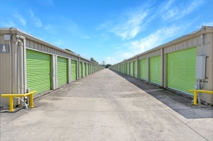 Extra Space Storage - 3098 - Beaumont - Eastex Freeway - Photo 4