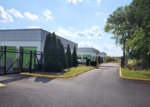 Extra Space Storage - 3113 - Chesapeake - Volvo Pkwy - Photo 2