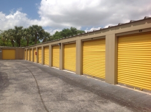 Extra Space Storage - 3160 - Plantation - 5605 W Sunrise Blvd - Photo 4
