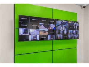 Extra Space Storage - 3180 - Southampton - Mariner Dr - Photo 7