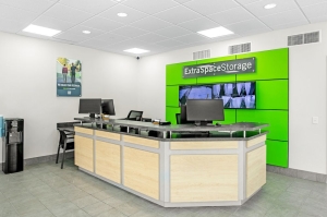 Extra Space Storage - 3305 - Pensacola - Palafox St - Photo 3