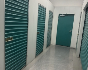 Extra Space Storage - 3350 - Asbury Park - 1st Avenue - Photo 8