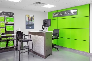 Extra Space Storage - 3360 - San Antonio - Walzem Road - Photo 3