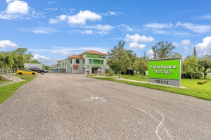 Extra Space Storage - 3371 - St Petersburg - Gandy Boulevard - Photo 7