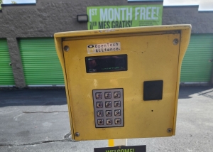 Extra Space Storage - 3373 - Chesapeake - Campostella Rd - Photo 3