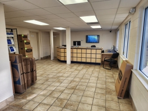 Extra Space Storage - 3373 - Chesapeake - Campostella Rd - Photo 4