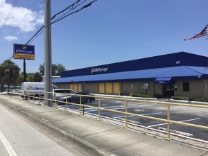 Extra Space Storage - 3386 - West Palm Beach - Military Trail