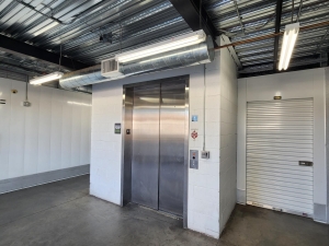 Extra Space Storage - 3406 - Phoenix - 48th St - Photo 3