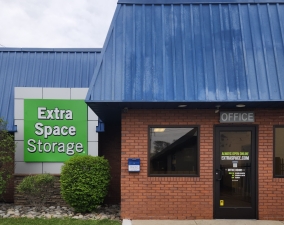 Extra Space Storage - 3422 - Glenolden - Chester Pike
