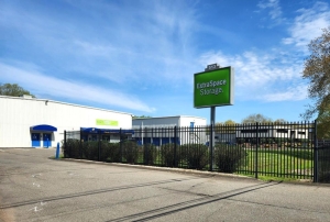 Extra Space Storage - 3428 - Wallingford - Main St