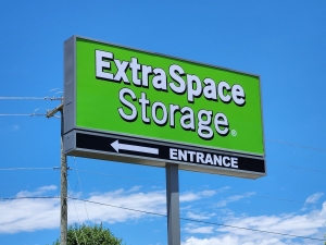 Extra Space Storage - 3536 - Greenville - Honbarrier Dr - Photo 6