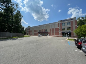 Extra Space Storage - 3538 - Glen Allen - Tom Leonard Dr - Photo 6