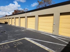 Extra Space Storage - 3621 - Oakland Park - 3001 N Dixie Hwy - Photo 4