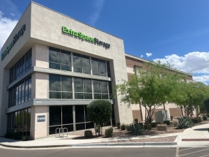 Extra Space Storage - 3655 - Gilbert - San Benito Dr - Photo 1