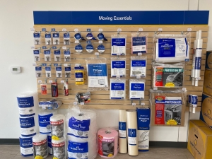 Extra Space Storage - 3655 - Gilbert - San Benito Dr - Photo 7