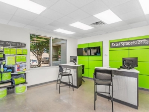 Extra Space Storage - 3656 - Round Rock - 2150 Double Creek Dr - Photo 4