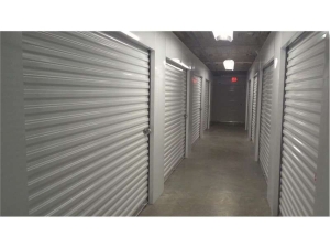 Extra Space Storage - 3673 - Miami - 37th Ave - Photo 5