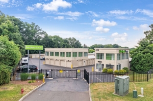 Extra Space Storage - 3711 - Meriden - Main St