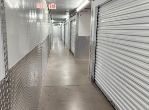 Extra Space Storage - 3714 - West Hartford - New Park Ave - Photo 5
