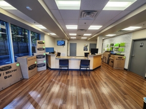 Extra Space Storage - 3722 - Raleigh - Fayetteville Rd - Photo 4