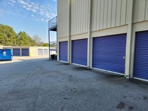 Extra Space Storage - 3723 - Spring Lake - Chapel Hill Rd - Photo 3