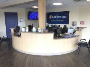 Extra Space Storage - 3723 - Spring Lake - Chapel Hill Rd - Photo 5