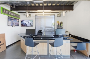 Extra Space Storage - 3904 - Phoenix - 32nd St - Photo 3