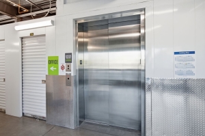 Extra Space Storage - 3904 - Phoenix - 32nd St - Photo 4