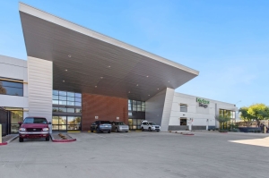 Extra Space Storage - 3904 - Phoenix - 32nd St - Photo 6