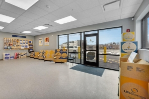 Extra Space Storage - 4025 - Schenectady - Erie Blvd - Photo 6