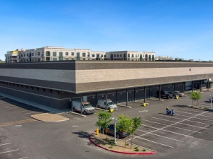 Life Storage - 4041 - Phoenix - Camelback Rd - Photo 3