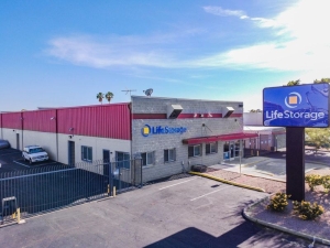 Life Storage - 4099 - Phoenix - 2019 W Glendale Ave - Photo 5