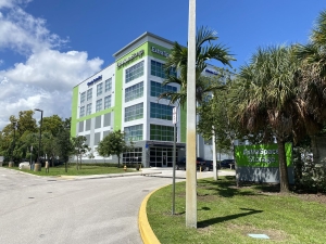 Extra Space Storage - 4116 - Dania Beach - Stirling Rd