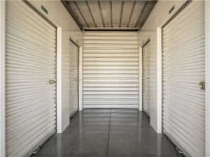 Extra Space Storage - 1096 - Walnut - E Valley Blvd - Photo 5
