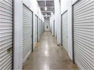 Extra Space Storage - 8333 - Pearl City - Kuahao Place - Photo 5