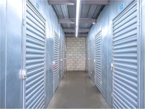 Extra Space Storage - 8334 - Hesperia - Main St - Photo 7