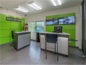 Extra Space Storage - 1716 - Erlanger - Crescent Springs Rd - Photo 3