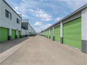 Extra Space Storage - 1716 - Erlanger - Crescent Springs Rd - Photo 4