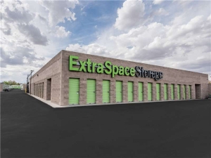 Extra Space Storage - 1786 - Rio Rancho - Golf Course Rd - Photo 6