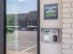 Extra Space Storage - 8824 - Kansas City - Antioch Road - Photo 2