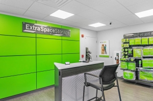 Extra Space Storage - 7297 - Pensacola - Nine Mile Rd - Photo 3