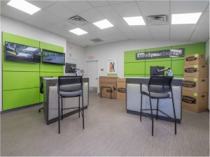 Extra Space Storage - 1934 - West Chester - King Rd - Photo 3