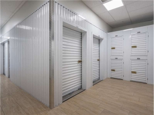 Extra Space Storage - 1932 - Long Beach - Paramount Blvd - Photo 2