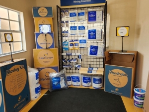 Extra Space Storage - 3076 - Plant City - Alexander St - Photo 7