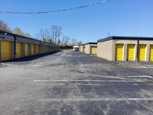 Extra Space Storage - 3121 - Rumford - Narragansett Park Dr - Photo 4